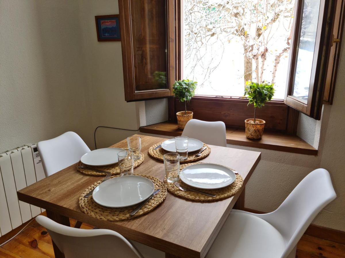Espectacular Apartamento Reformado En Edificio Historico, Con Wifi Canfranc Exteriér fotografie