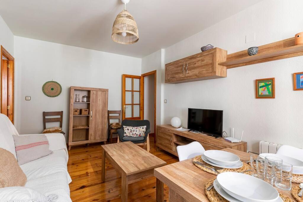 Espectacular Apartamento Reformado En Edificio Historico, Con Wifi Canfranc Exteriér fotografie